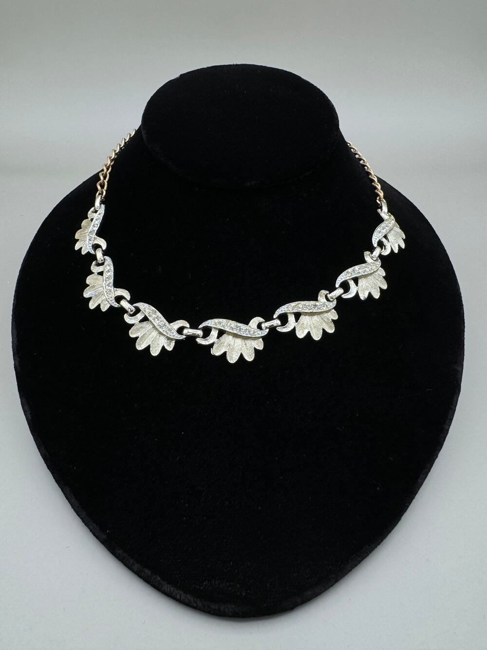 Vintage Sarah Coventry "Evening Sands" Goldtone Rhinestone Necklace